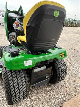 Image of John Deere X390 equipment image 4