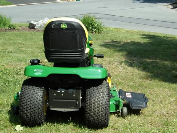Image of John Deere X390 equipment image 3