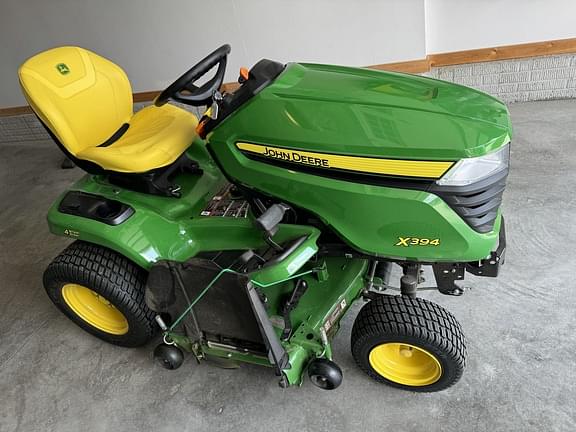 Image of John Deere X394 equipment image 1