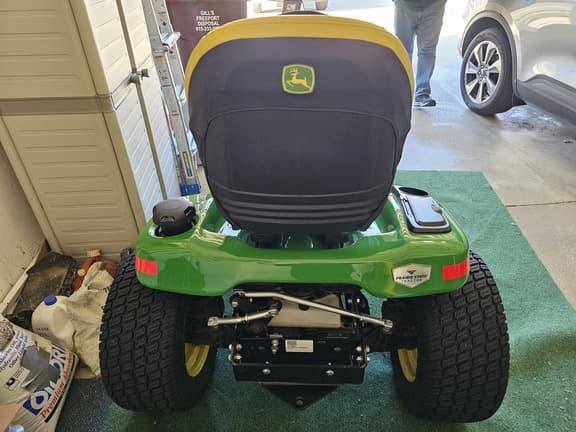 Image of John Deere X394 equipment image 3