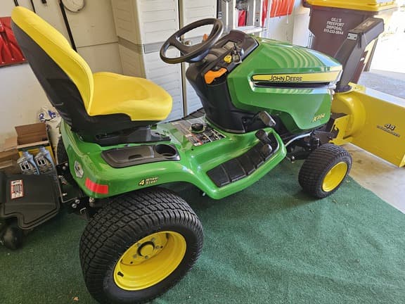 Image of John Deere X394 equipment image 2