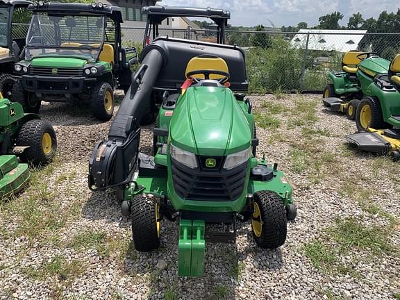 Image of John Deere X570 equipment image 4