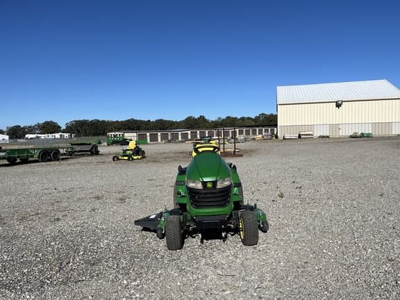 Image of John Deere X570 equipment image 3