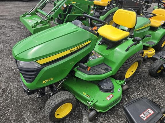 Image of John Deere X570 equipment image 1