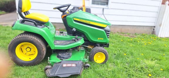 Image of John Deere X570 equipment image 1