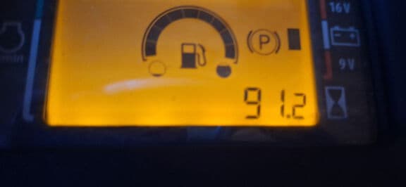 Image of John Deere X570 equipment image 4