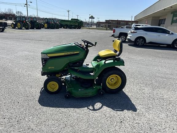 Image of John Deere X570 equipment image 1