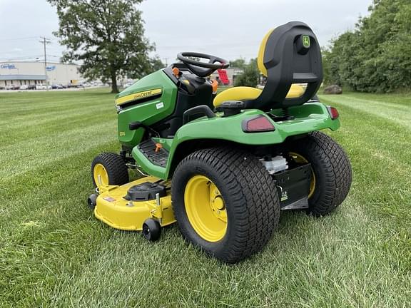 Image of John Deere X570 equipment image 3