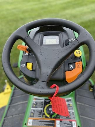 Image of John Deere X570 equipment image 4