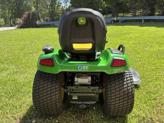 Image of John Deere X570 equipment image 3