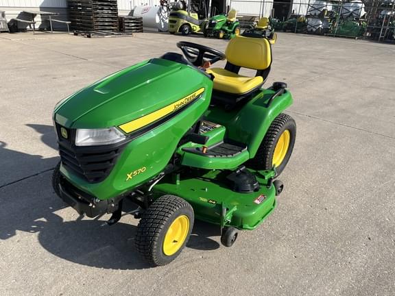 Image of John Deere X570 equipment image 1