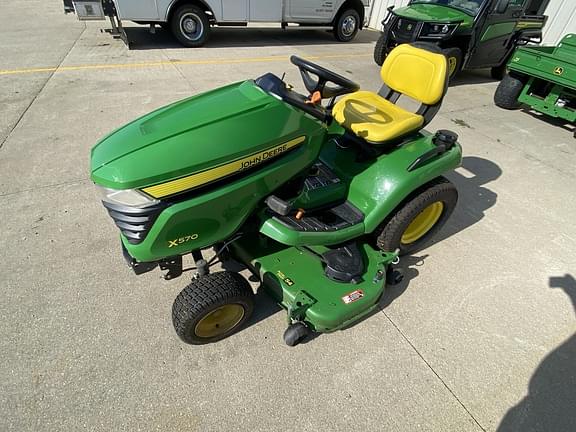 Image of John Deere X570 equipment image 1