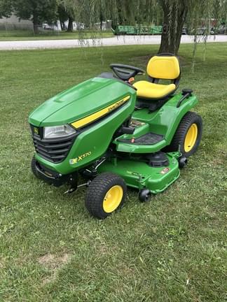 Image of John Deere X570 equipment image 1