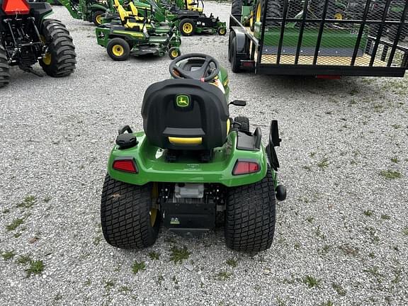 Image of John Deere X570 equipment image 4