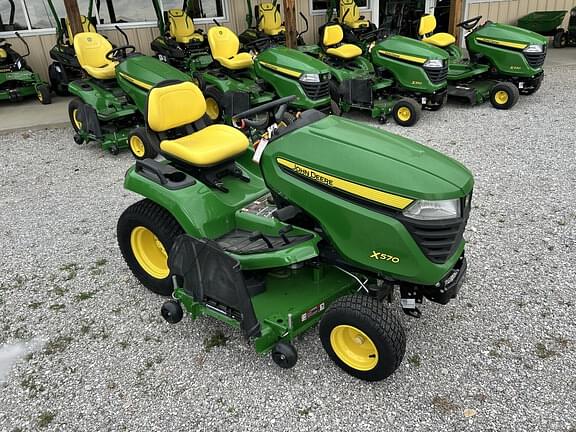 Image of John Deere X570 equipment image 2