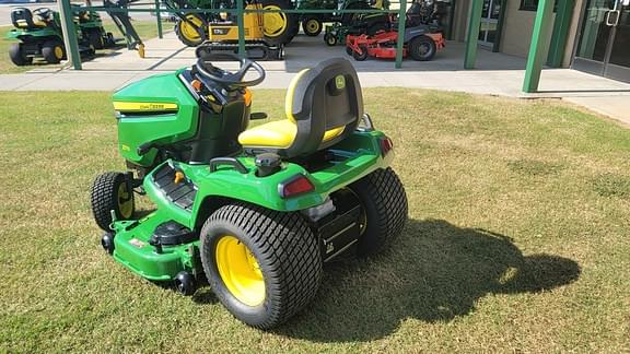 Image of John Deere X570 equipment image 4