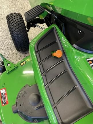 Image of John Deere X570 equipment image 4