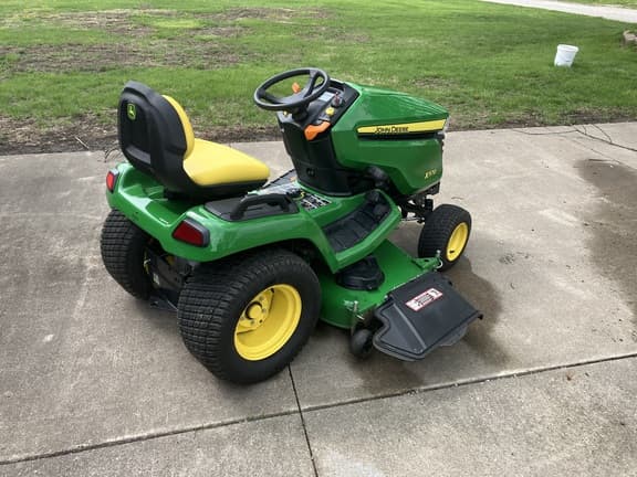 Image of John Deere X570 equipment image 3