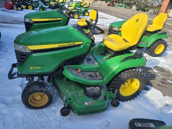Image of John Deere X580 equipment image 1