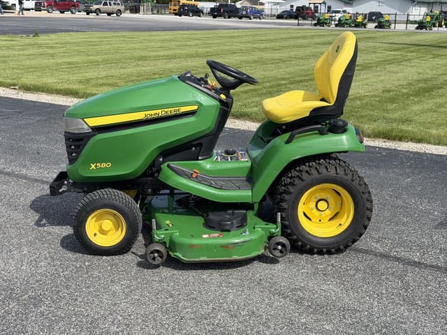 Image of John Deere X580 equipment image 1