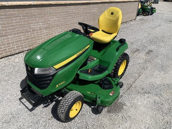 Image of John Deere X580 equipment image 1