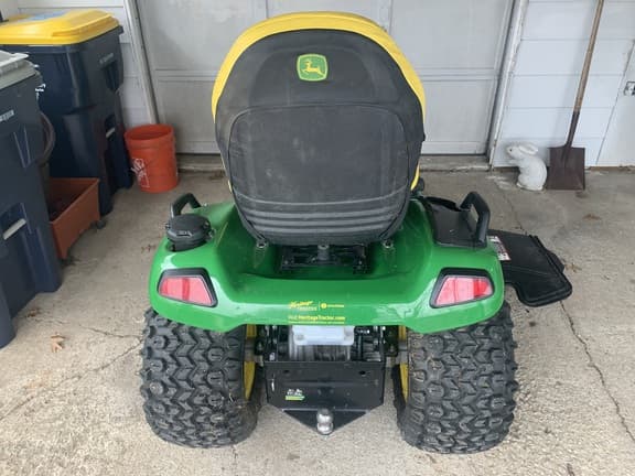 Image of John Deere X580 equipment image 1