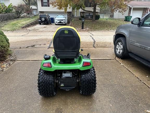 Image of John Deere X580 equipment image 3