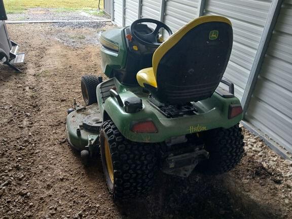 Image of John Deere X580 equipment image 2