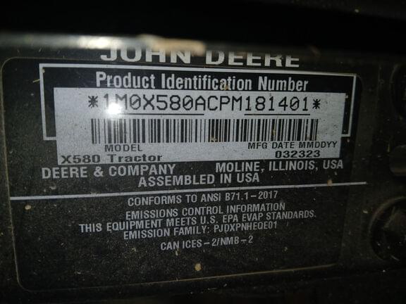 Image of John Deere X580 equipment image 4