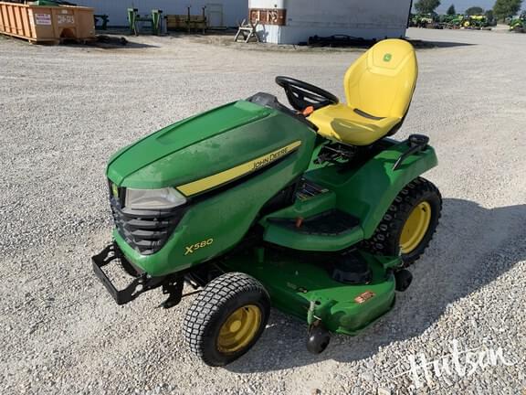 Image of John Deere X580 equipment image 1