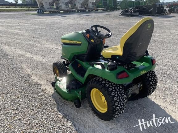 Image of John Deere X580 equipment image 4