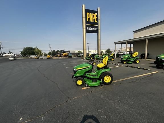 Image of John Deere X584 equipment image 1