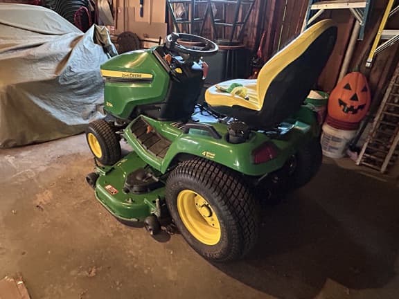 Image of John Deere X584 equipment image 4