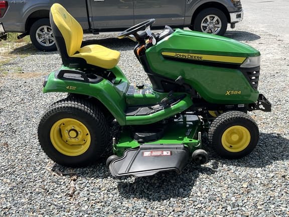 Image of John Deere X584 equipment image 4