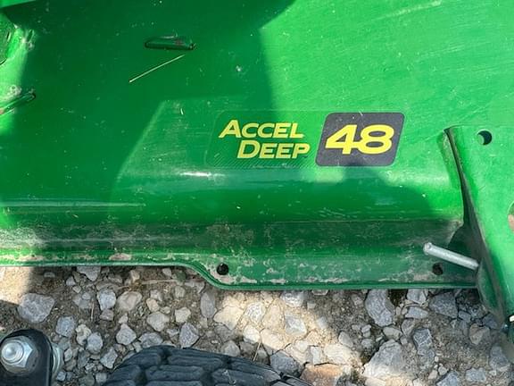 Image of John Deere X590 equipment image 3