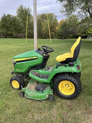 Image of John Deere X590 equipment image 3