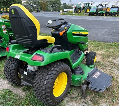 Image of John Deere X590 equipment image 4