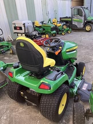 Image of John Deere X590 equipment image 3