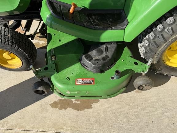 Image of John Deere X590 equipment image 4