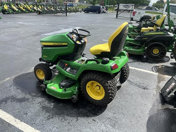 Image of John Deere X590 equipment image 3