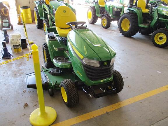 Image of John Deere X590 equipment image 3