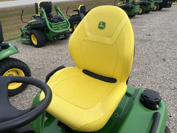 Image of John Deere X590 equipment image 3