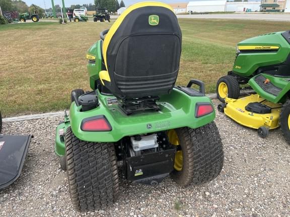 Image of John Deere X590 equipment image 4
