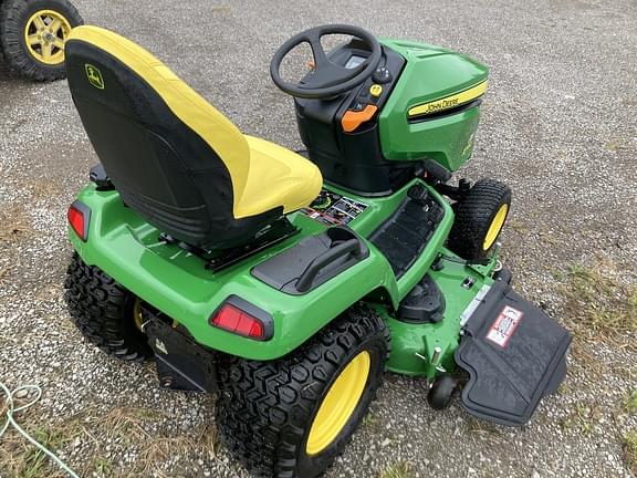 Image of John Deere X590 equipment image 4