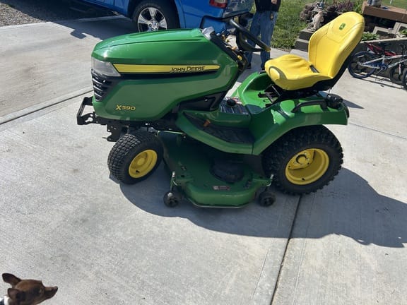 2023 John Deere X590 Equipment Image0