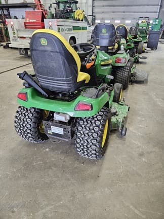 Image of John Deere X590 equipment image 3