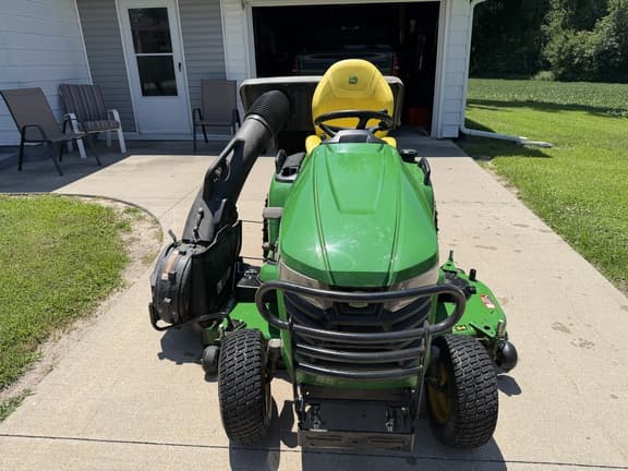 Image of John Deere X590 equipment image 2