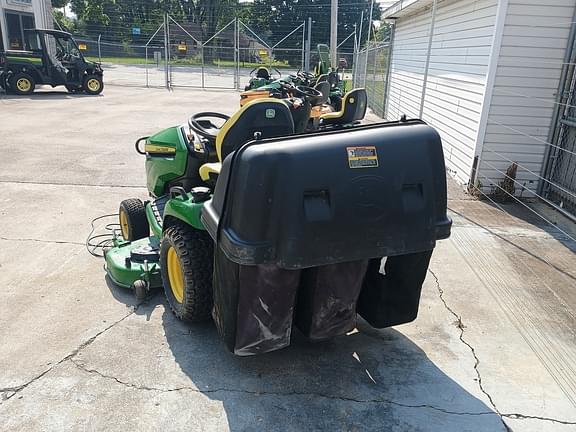 Image of John Deere X590 equipment image 3