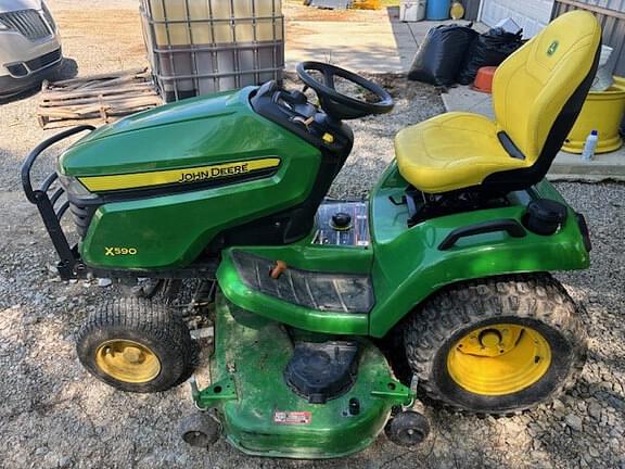 Image of John Deere X590 equipment image 2