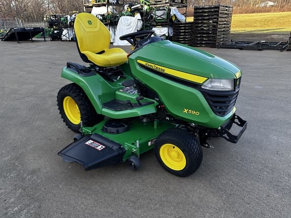 Image of John Deere X590 equipment image 2